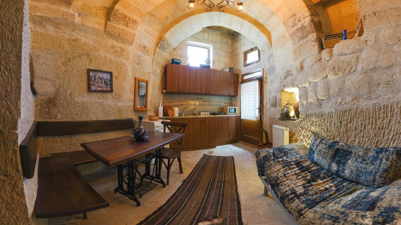 Adelya Cave Hotel Apartments 괴레메 외부 사진